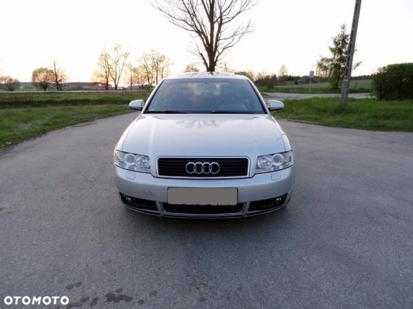 Audi A4 B6 3.0 V6 Działdowo 03.jpg