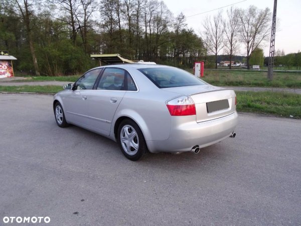 Audi A4 B6 3.0 V6 Działdowo 06.jpg