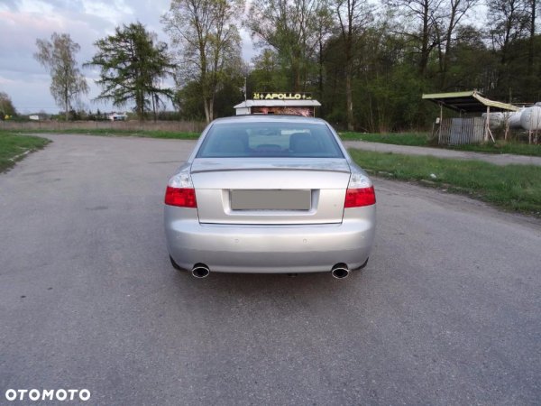 Audi A4 B6 3.0 V6 Działdowo 07.jpg
