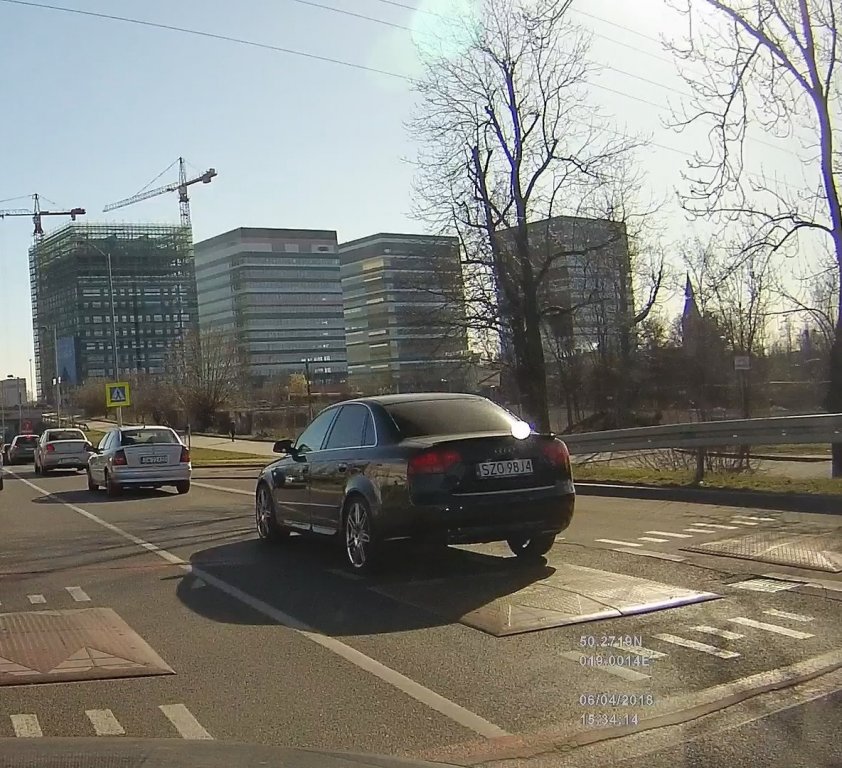 Frame 2018.04.06 16-34-14 (0-03-52.767).jpg