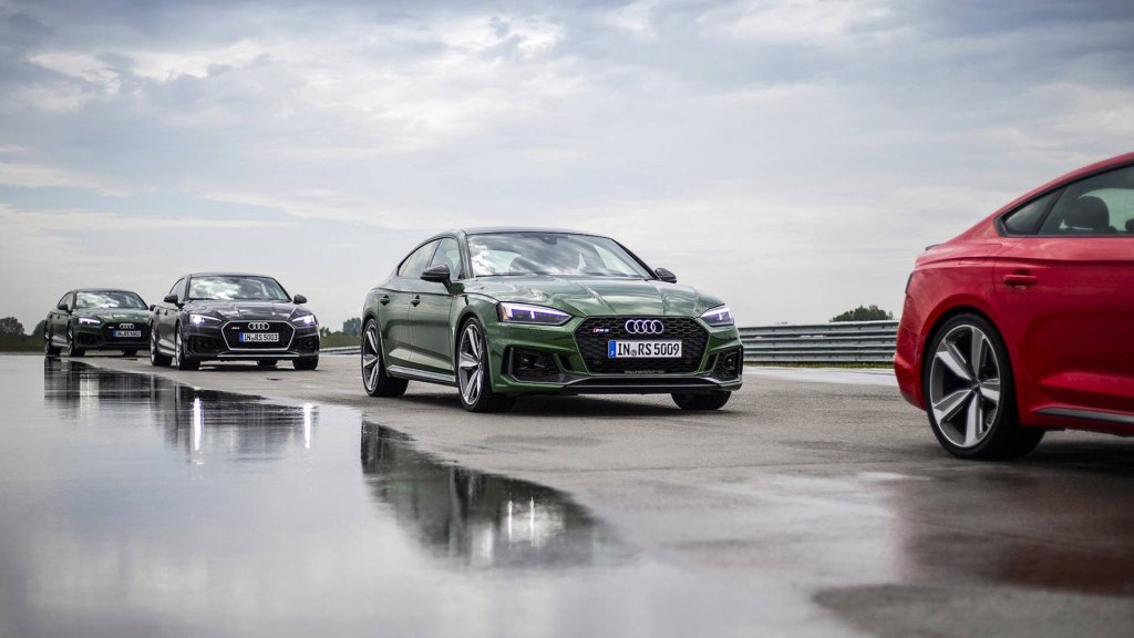 2019-audi-rs5-sportback-4.jpg