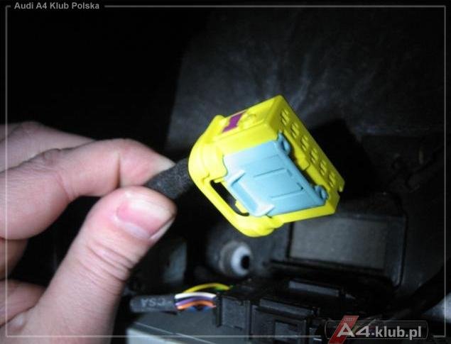 70944 - Instalacja przełącznika deaktywacji poduszki pasażera AIR BAG OFF - 7.JPG