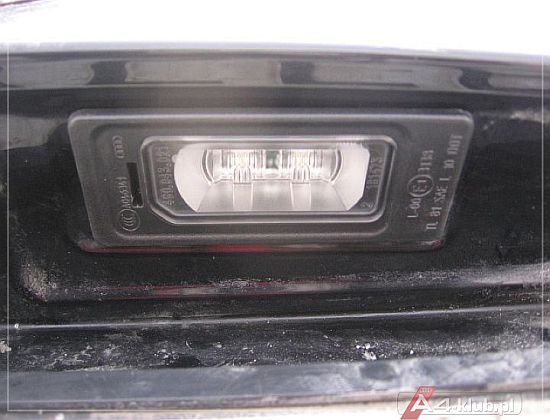 183725 - Wymiana lampek podświetlenia tablicy rejestracyjnej na LED - 9.jpg