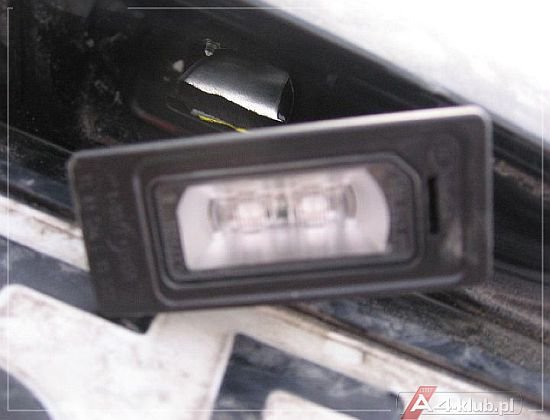 183725 - Wymiana lampek podświetlenia tablicy rejestracyjnej na LED - 8.jpg
