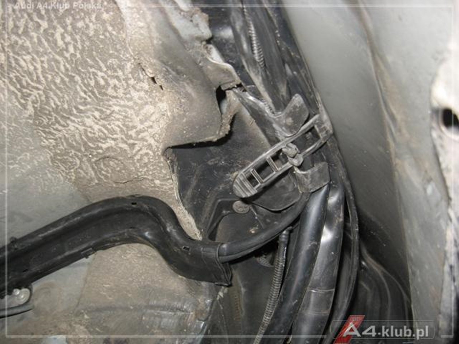 69931 - Upgrade systemu PDC (Parktronic) - czujniki z przodu, zdalne załączanie_46.jpg