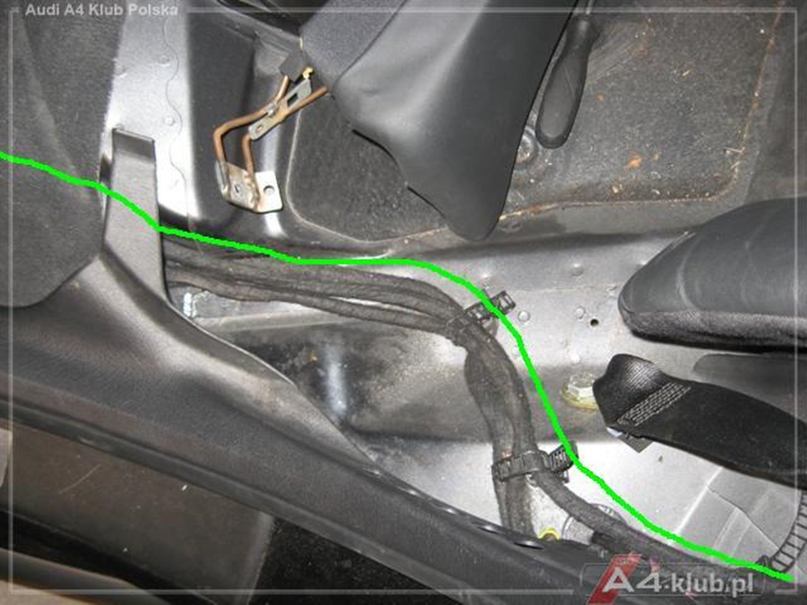 69931 - Upgrade systemu PDC (Parktronic) - czujniki z przodu, zdalne załączanie_28.jpg