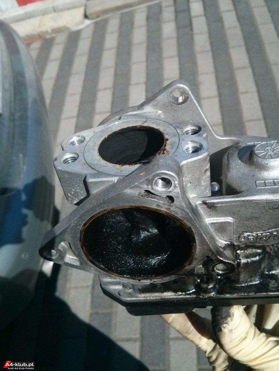 319193 - Czyszczenie zaworu EGR i przepustnicy - A4 B8 2.0TDI Common Rail_2.jpg