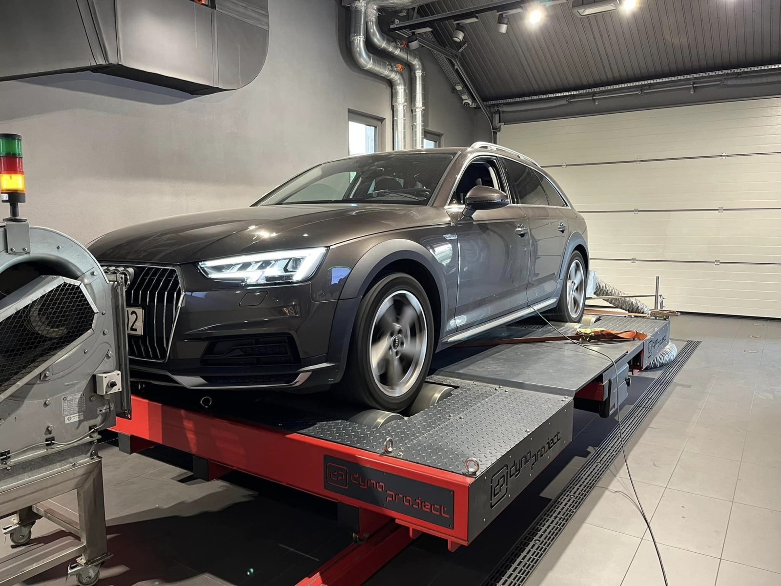 A4 B9 2.0 TDI DETA CHIPTUNING.jpg