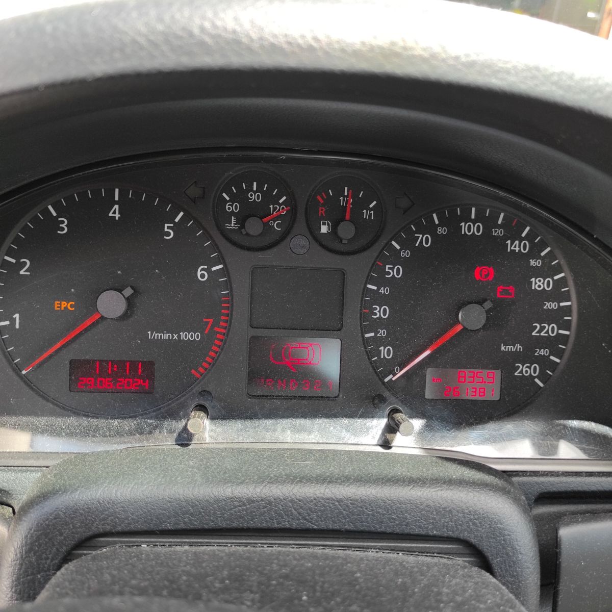17196522662916306878271908648215.jpg