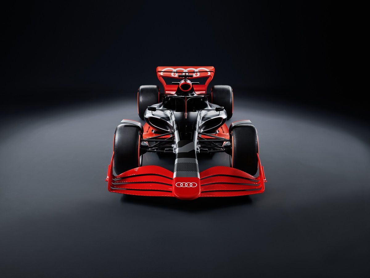 Samochód pokazowy w malowaniu startowym Audi F1