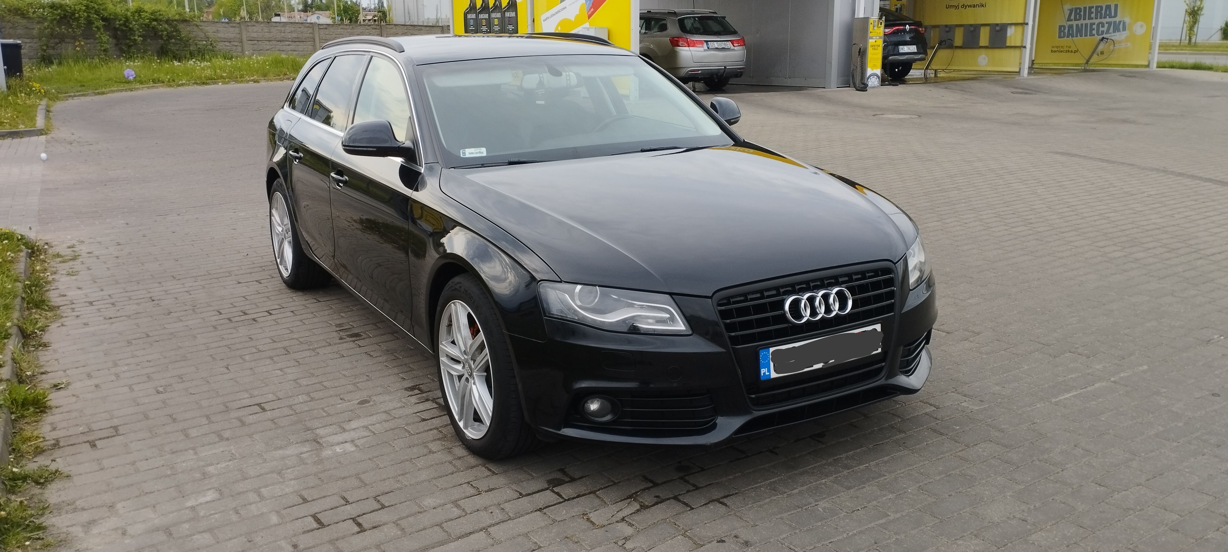 Audi A4. Rok 2009, 2.0TDI 143km