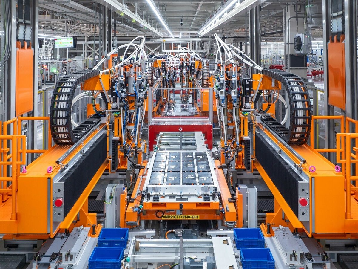 Najnowocześniejszy zakład w Audi FAW NEV Company w Changchun: montaż akumulatorów