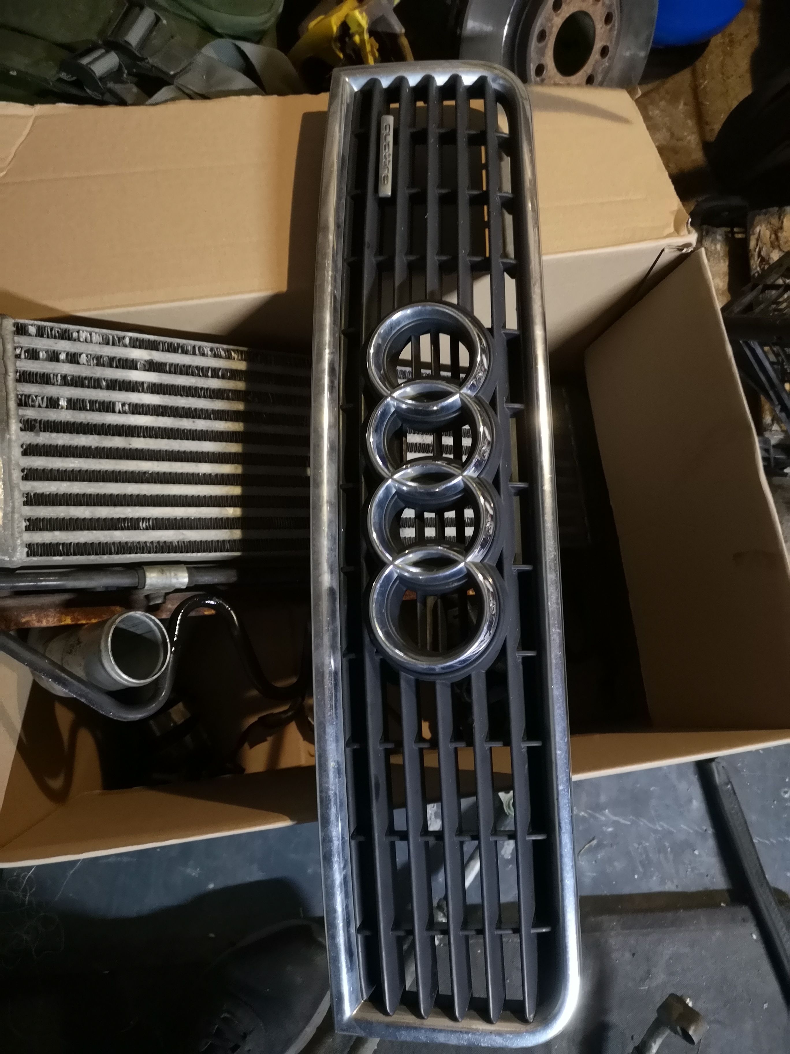 Grill quattro Audi A4 B6