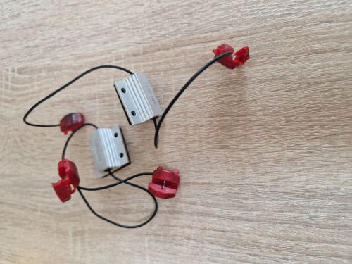 Więcej informacji o „Adapter canbus LED Philips 12V 5W 2 szt.”