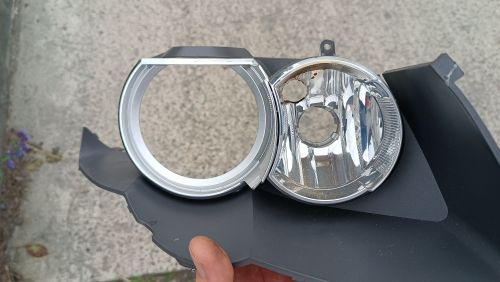 Więcej informacji o „Odbłyśnik postojówki/drl A4 B7”