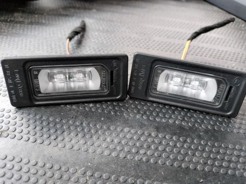 Więcej informacji o „Lampki podświetlania tablicy LED”