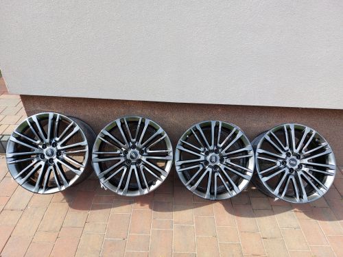 Więcej informacji o „Alufelgi oryginalne Audi 19 cali 5x112 A4 8W0 8.5j et 40 SHADOW CHROME”
