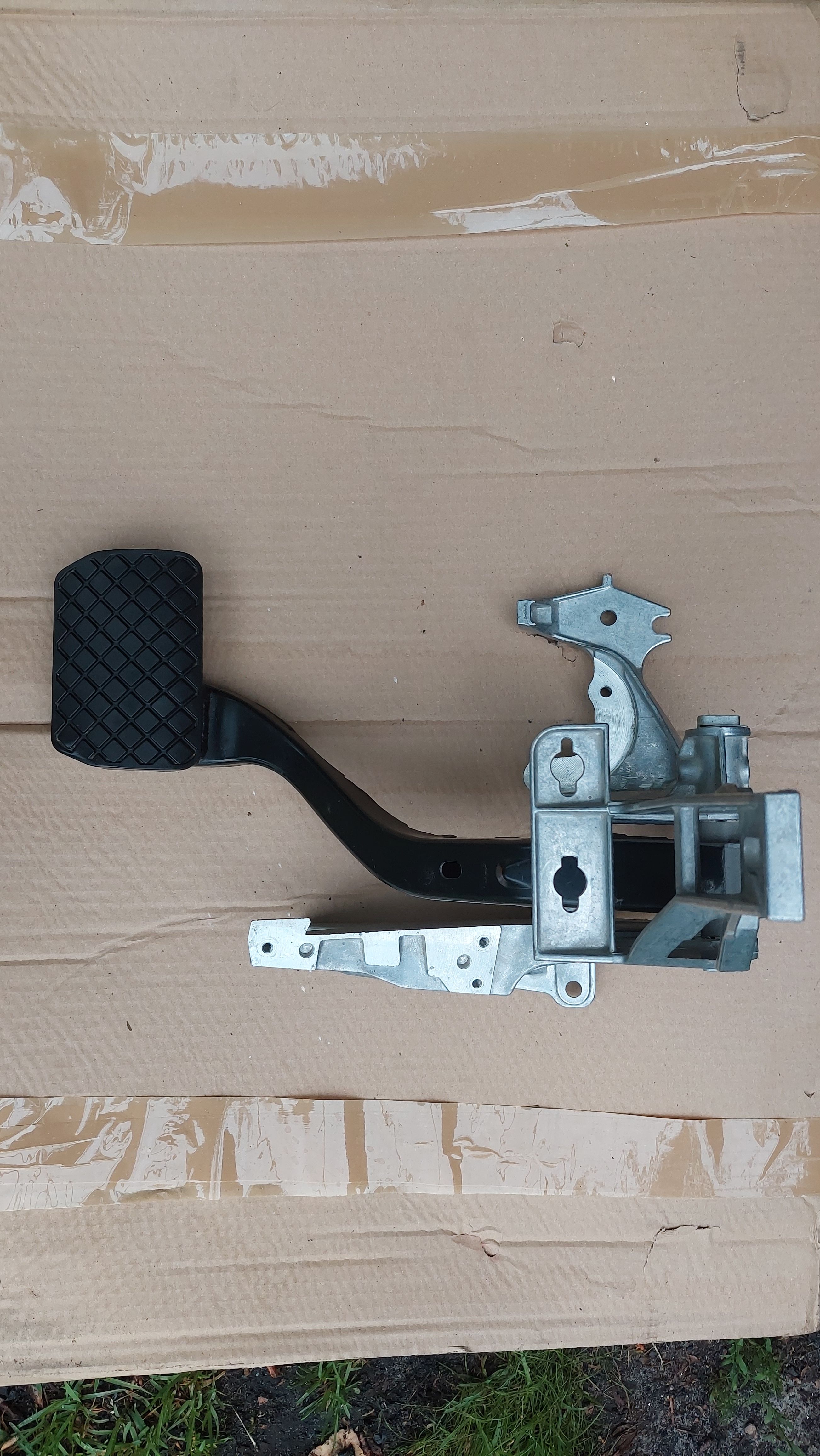 Pedał hamulca automat audi a4 b6 b7